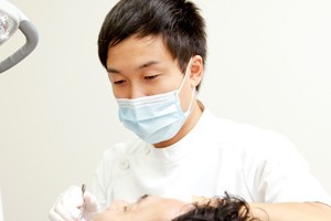 日本歯周病学会認定医が在籍しています