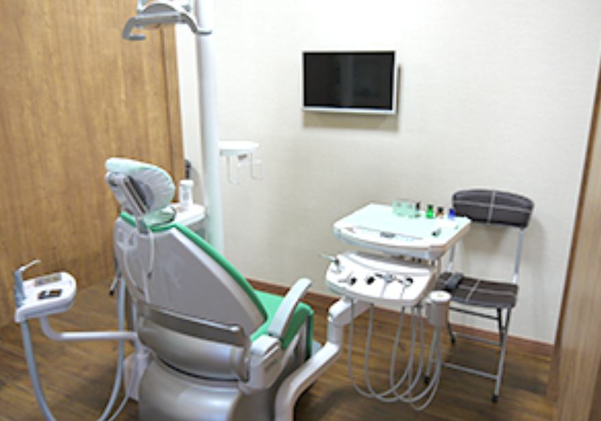 【東村山駅から徒歩8分】【徹底した衛生管理と充実の医療設備】ハワイの雰囲気で快適な治療を提供するレイデンタルクリニック