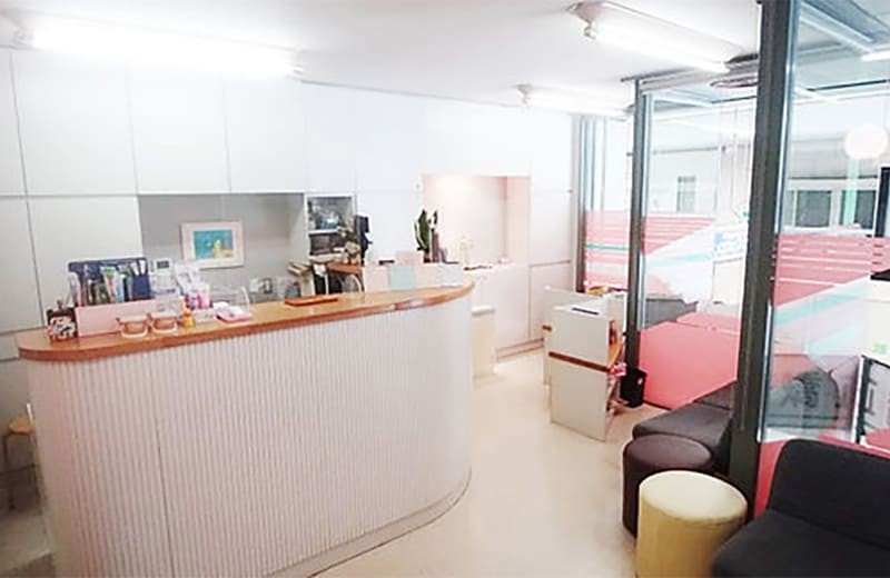 【今治駅 徒歩8分・駐車場完備】歯並びと噛み合わせの治療に特化した鴨頭矯正歯科医院