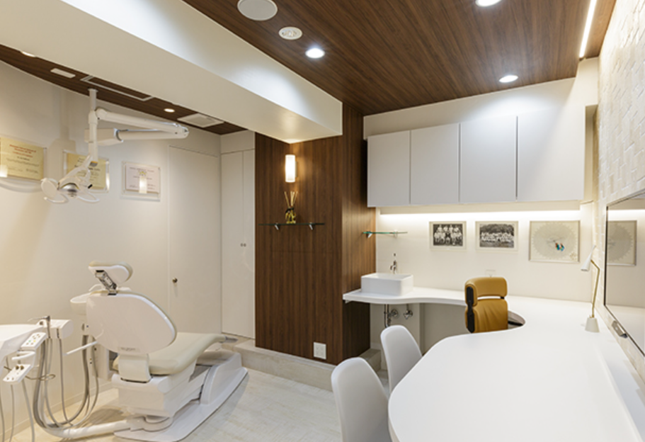 【吉祥寺駅から徒歩2分】【日本矯正歯科学会認定医在籍】専門性と患者対話を重視する吉住歯科矯正クリニック