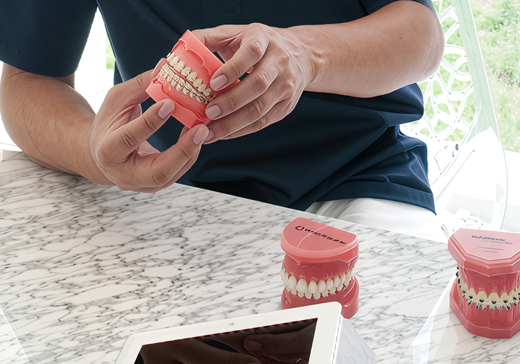 矯正専門医による科学的根拠に基づいた多様な矯正治療を提供