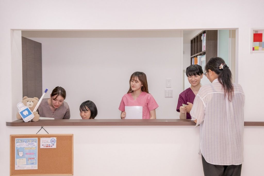 【関屋駅 徒歩13分】口腔外科認定医が在籍する歯科ニイガタクリニック