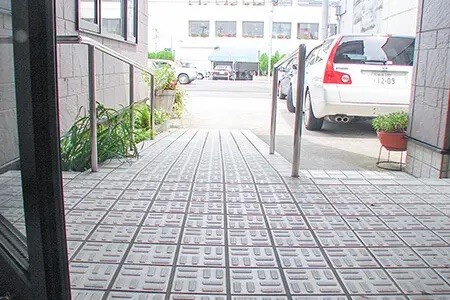 【弘前駅 中央口 徒歩15分】歯科技工士が在籍し幅広い診療に対応する石岡歯科医院