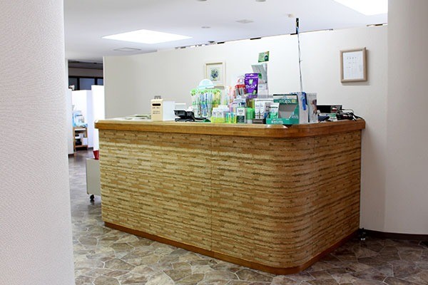 【近鉄四日市駅 北口 徒歩7分・駐車場完備】小さな違和感も相談しやすい西城歯科