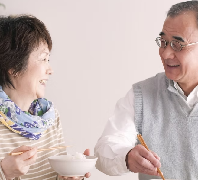 歯を傷つけずに白くするホワイトニング治療を提供しており、健康的で美しい笑顔をサポートします