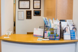 ①中田歯科医院外観②受付③待合室