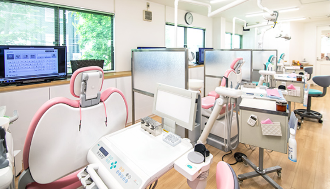 【武蔵関駅南口から徒歩15分】【審美歯科治療に注力】患者様に寄り添いお口の健康を見守るくりはし歯科医院