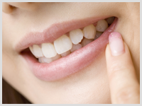 ホワイトニングで歯の白さを取り戻しましょう