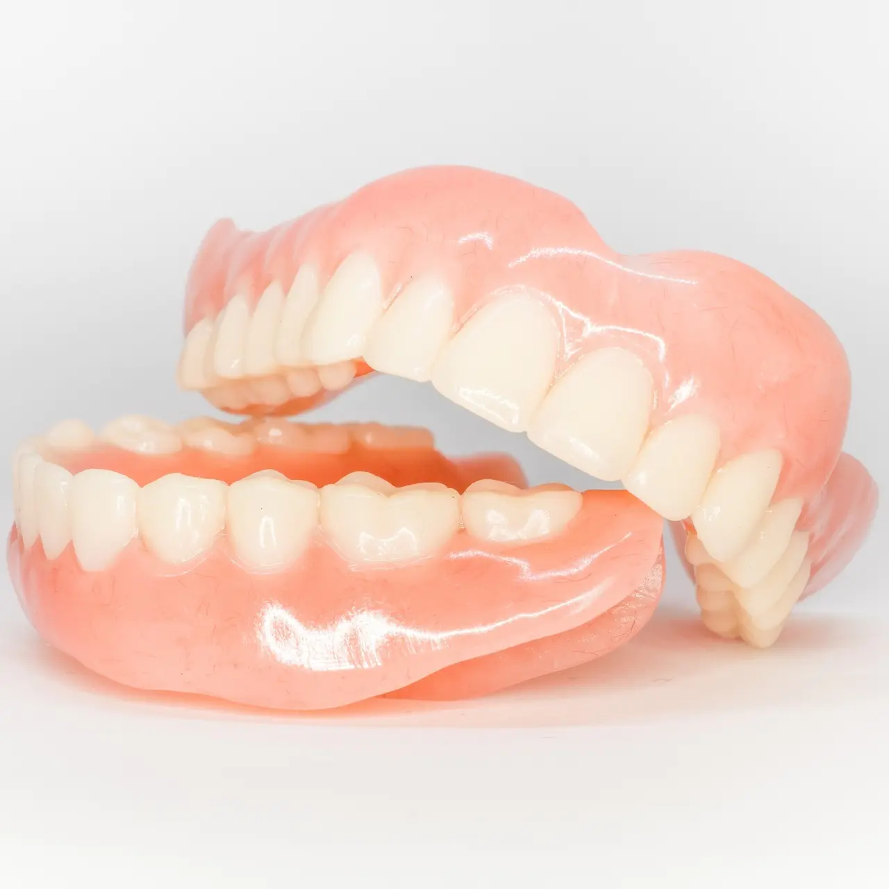 見た目も機能も満足の入れ歯