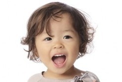 必要に応じて不正咬合予防のための舌や口の周りの筋肉トレーニングも実施されます