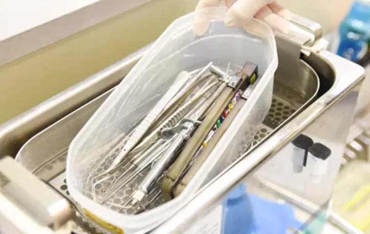 歯ぐきの奥で起きていることを、数値と画像で読み解く