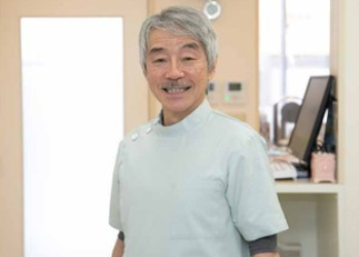 院長の小林　中