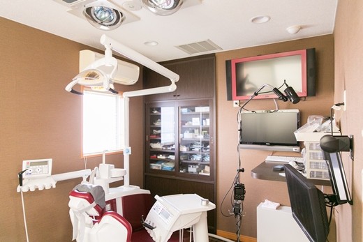 【霧島市国分・20台以上の駐車場完備】先進設備による安心のインプラント治療が受けられるしんぷく歯科