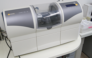 セレックをいち早く導入し、審美歯科に関心のある患者様に向けた治療の選択肢を提供しています