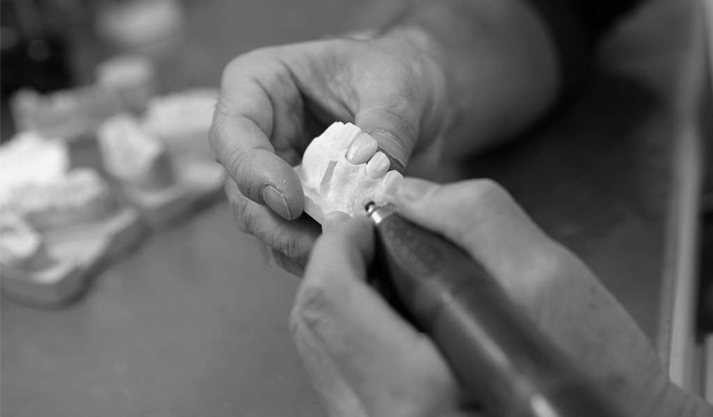 品川デンタルケアクリニック　品川院は歯科技工所(デンタルファクトリー)を併設しております