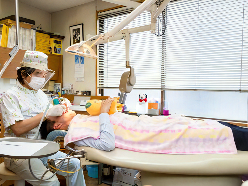 デンタルベッドを使用した水平診療を提供