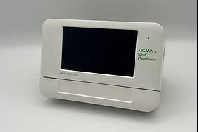 唾液検査（SMT）を用いてお口の健康状態を数値で把握する取り組みを行っています