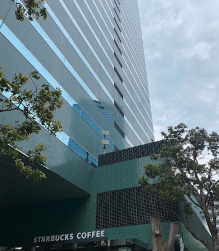 西新宿駅徒歩7分、インプラントが得意な歯科医院グリーンタワー歯科