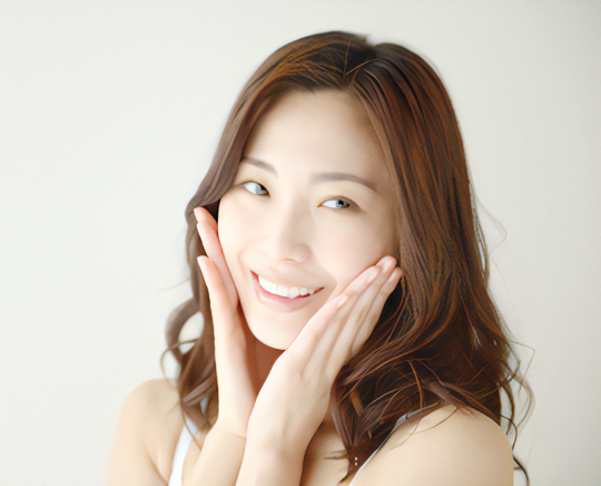 ノンメタル治療（オールセラミック治療）をはじめ、最新の審美歯科に対応しています。