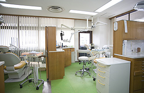 【麻布十番駅 4番出口より徒歩30秒】一人ひとりの患者様に最善の治療をプランニング・いつまでも、永く、安心して生活を続けられる治療を提供する「イマイ歯科クリニック」