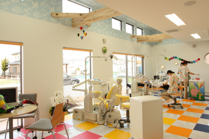 【舞阪駅から徒歩11分】お子様のための歯のお部屋、Mai子どもデンタルルーム