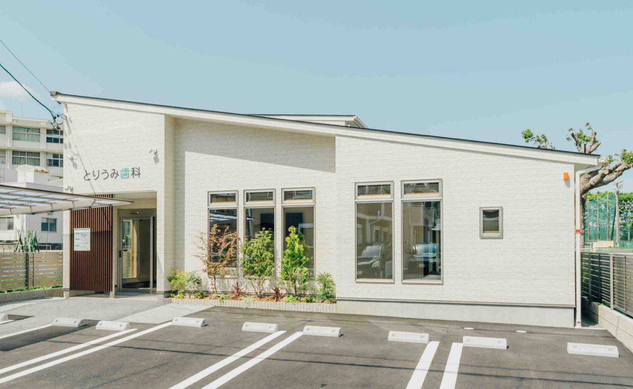 【静岡市葵区／CT・マイクロスコープ導入】再発リスクを抑えた根管治療に対応する とりうみ歯科