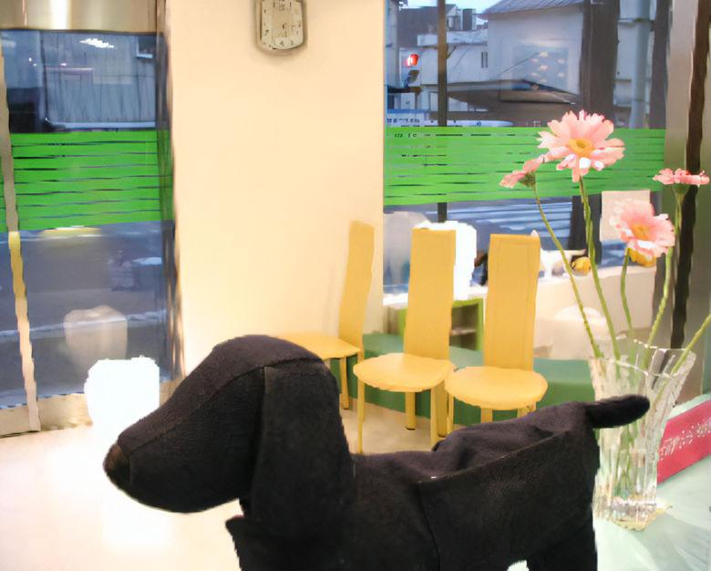 ①クリニック外観②受付③待合室