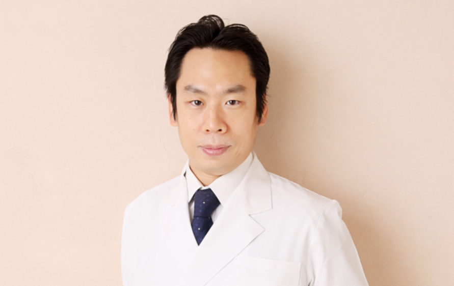 院長の内山　博人