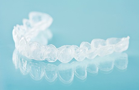 スプリントを用いた治療が一般的です