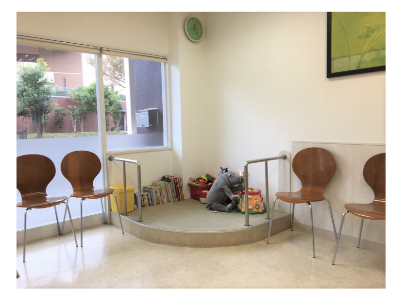 【能見台駅 徒歩3分】【キッズスペース完備】お子さまから大人まで通いやすい環境のあらい歯科医院