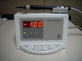 レーザーむし歯検知器完備