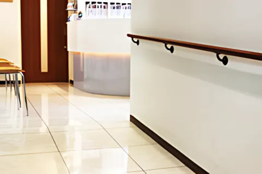 【バリアフリー設計で安心】予防治療をじゅうしした こば歯科