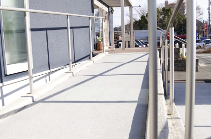 知寄町三丁目駅から徒歩8分【1000本以上のインプラント治療実績あり】一人ひとりに適した治療を提案するのり歯科医院