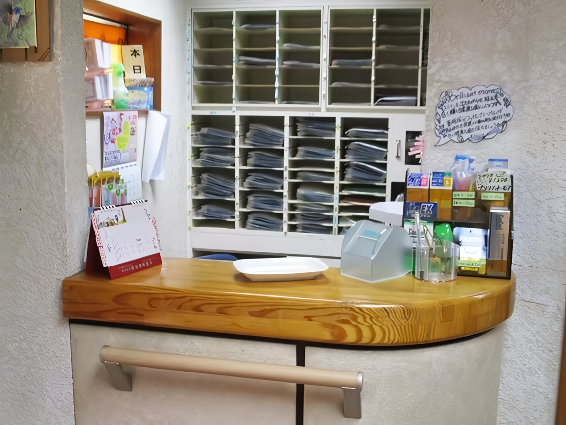 歯の痛みや歯茎の腫れなどがあれば、すぐに歯科受診しましょう。