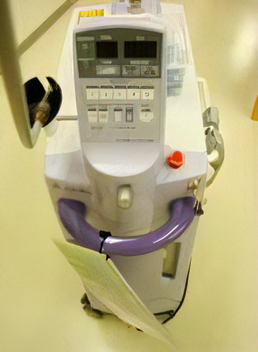 レーザー治療機完備