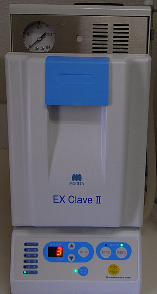 【三方原公民館バス停から徒歩3分】訪問診療にも対応する ふじの木ファミリー歯科医院