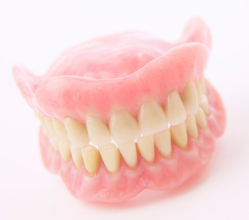 専門医が型取りから噛み合わせまで丁寧に対応