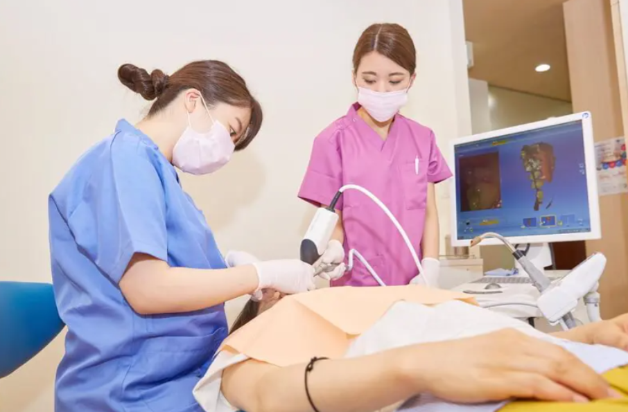 より多くの患者様に高品質なセラミック治療を提供するため、エンドウ歯科医院ではセレックを導入しました