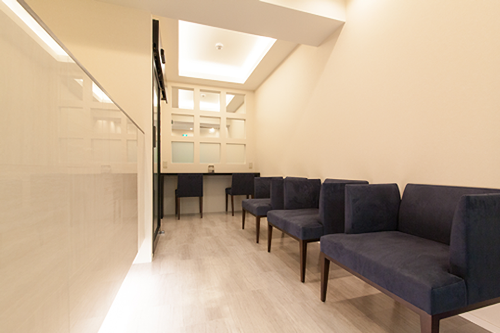 【博多駅 西18番出口 徒歩5分】日本顎咬合学会 認定医 在籍し清潔な院内で安心・安全の治療を提供する いりえ歯科医院