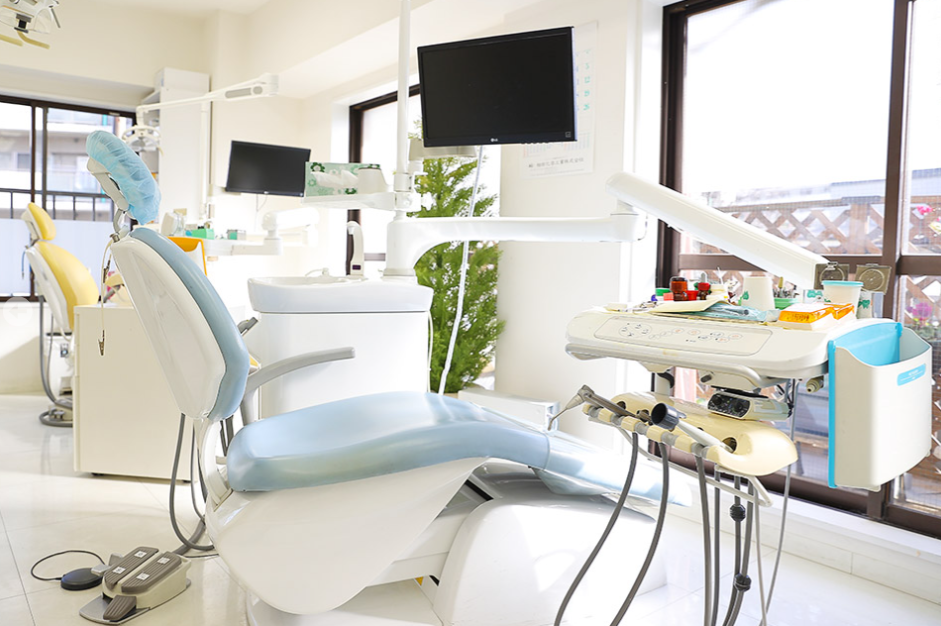 【土曜日診療対応】【訪問歯科対応】患者様の状態やニーズをしっかりと理解したうえで、最適な治療法を提案する「ライオンズ歯科医院」