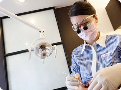 一般的な保険診療を超えたワンランク上の根管治療を提供しています