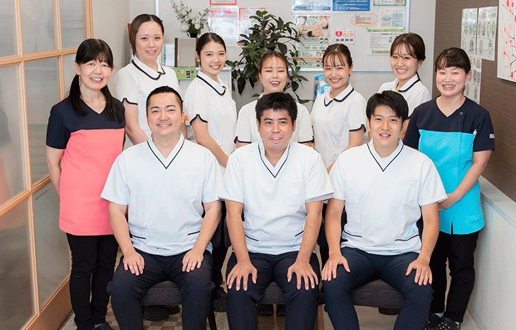 年中無休診療　インビザライン専門ドクター在籍＆八尾市NO.1のインビザライン治療歯科
最新技術でお子さまからご高齢者の方の健やかなお口の健康をサポート