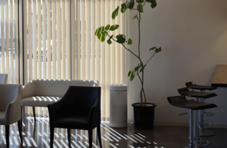 ①外観②受付③待合室