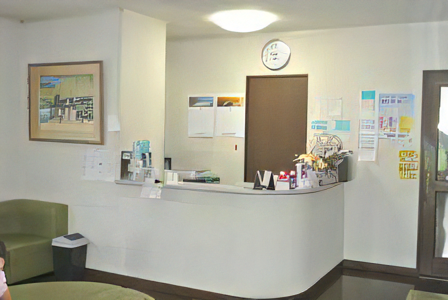 ①クリニック外観②受付③キッズスペース ※画像はイメージです