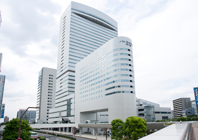 ファミリア歯科矯正があるソニックシティビルです