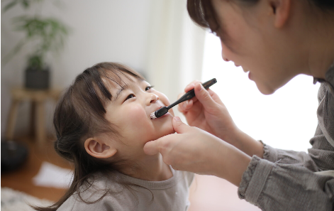 むし歯予防を最優先にした歯科ケアを提供しています。