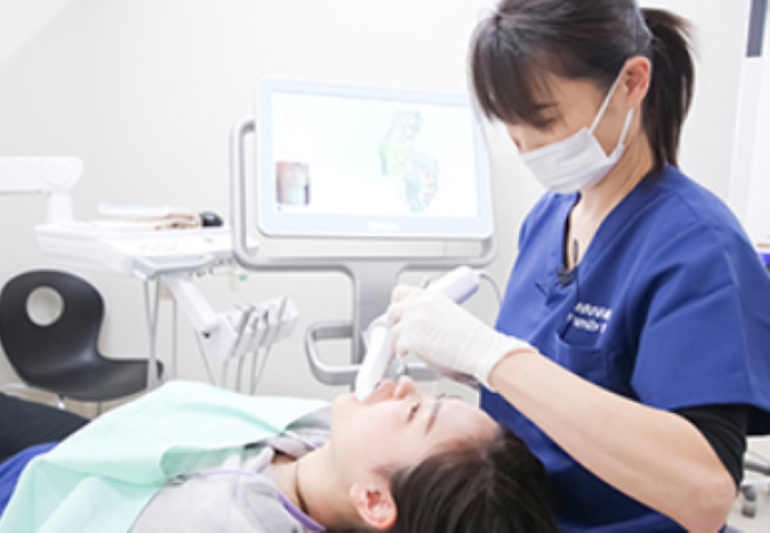 自然な白さで自信のある笑顔へ！ホワイトニングのご案内