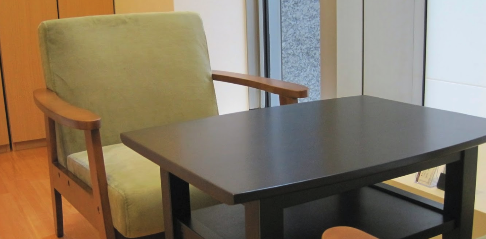 大手町駅から徒歩1分、57年の信頼と実績をの大手町デンタルクリニック