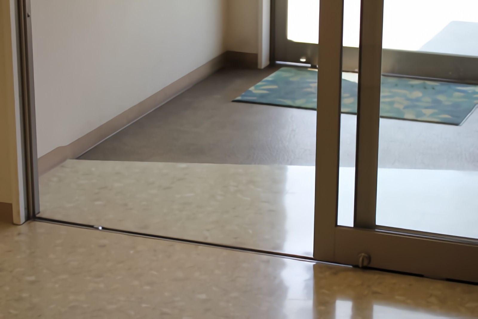 段差のないエントランス