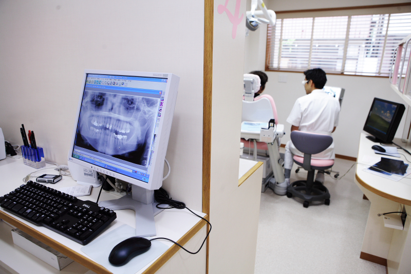 【土曜診療あり】チーム医療でベストな治療を提供するファミリー歯科